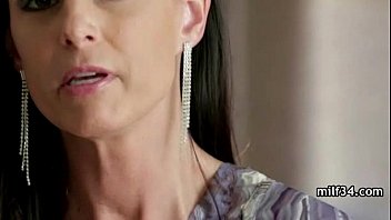 エッチな素人主婦熟女がハメ撮りでドキドキ