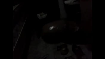 私は...私の手コキをしている