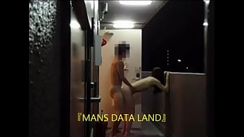 ☆唯ﾁｬﾝ☆　玄関で。。。住んでる人に見つかっちゃうよぉ。。。でも、、ﾄﾞｷﾄﾞｷ♪