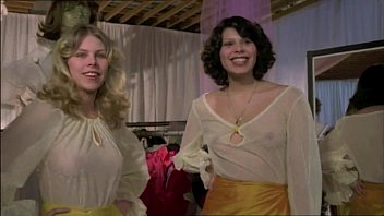 盗撮は射手座のサインで、ティーンで老人を捕まえる（1978）セックスシーン1