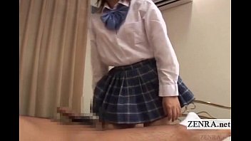字幕付きCFNM日本の女子高生フェムドムセンズリプレイ