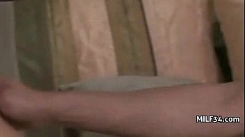 ホット成熟した巨乳ブロンドクーガー女のお尻