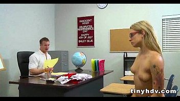 セクシーなブロンディティーン191