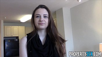 PropertySex-大きな自然のおっぱい自家製セックスを持つ若い不動産エージェント