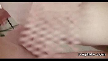 完璧な十代の猫の性交クレオ96