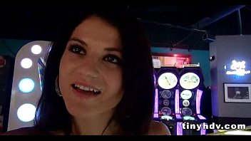 Тинка трахается в видео от первого лица Aubrey Sky 92