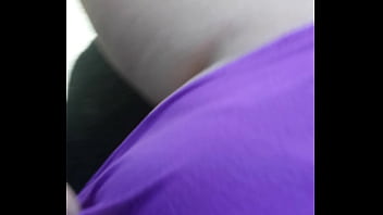 ケイは彼女の車に犯される
