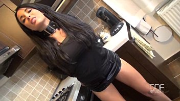 セックスの女神アニッサ・ケイトが信じられないほどのハメ撮りフェラをします