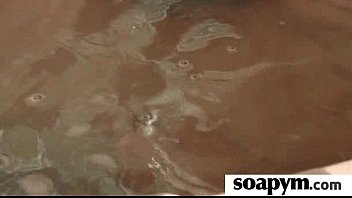 非常に熱い石鹸手コキ28