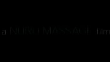 日本のマッサージ師がフルサービスのマッサージをします25