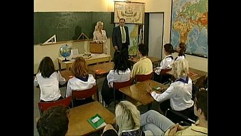ポルノの女の子の寄宿学校