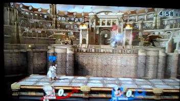 マリオ博士は、とうもろこしの荒れ狂う雄鶏に彼のタイトなお尻を壊されます
