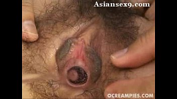アジアのくるみ片瀬がディルドで激しく浸透