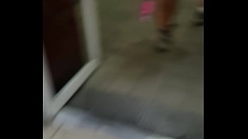 ホットピネイ熟女盗撮-このホットママについての情報はありますか？ 2