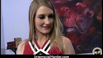 セクシーなアマチュア熟女変態異人種間寝取られ9