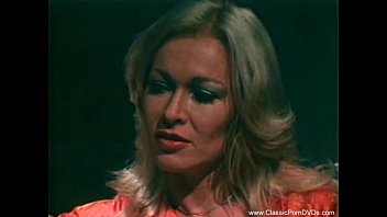 1974年からの古典的なポルノフェイシャル