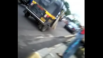 道路上のインドの美しさ、非ヌード