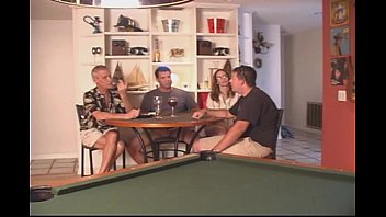 Мужа куколда унижает жена