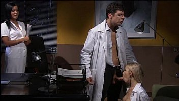 2人のホットセクレタリーがいる素敵なオフィス