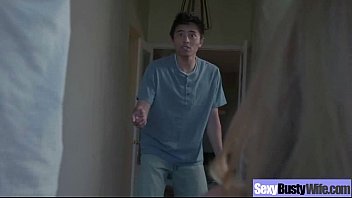 エッチな熟女巨乳主婦とのハードセックスシーン（キアナ・ディオール）クリップ-17