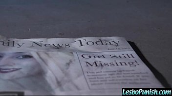 Nasty Lesbo Girls（indigo＆jenna）movie-24による罰セックスゲームで使用されるセックスディルド