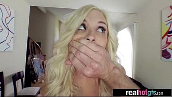 （パイパーペリー）素晴らしいGFがカメラでハードスタイルのセックスを楽しむvid-28
