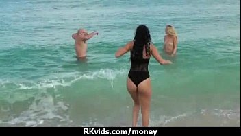 Порно кастинг тинки за деньги 4