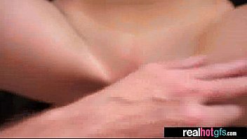 素晴らしいGF（リリーレイダー）がアメージングインセックスシーンアクションvid-22を実行