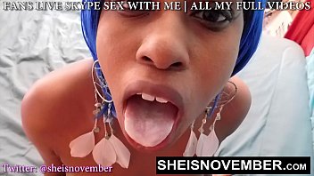 나는 그녀의 계모가 거시기를 빠는 것을 중지하기 때문에, 귀여운 흑인 베이비 Sheisnovember, 섹스, 거대한 유륜과 사정 전에 흔들리는 가슴