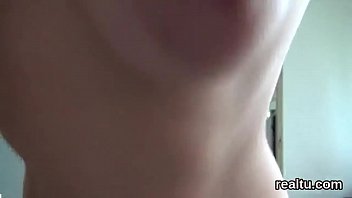 息を呑むようなチェコの甘いものがスーパーマーケットで誘惑され、ハメ撮りにねじ込まれます