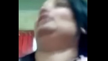 BFにフェラチオを与えるデジの女の子