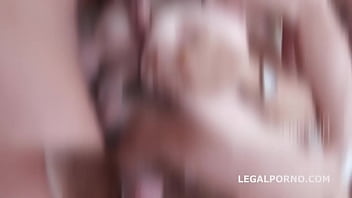 セックスデビルレベッカシャロンは3人の男と機械をファック-オオカミのように空腹!!
