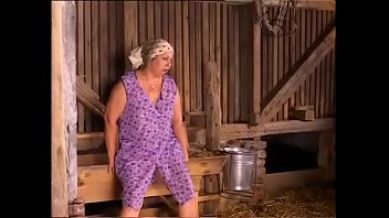セクシーでホットなぽっちゃりした女性の脚を大きく開いたVol。 14