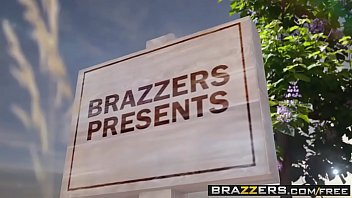ブラザーズ-熟女はそれが大きいのが好き-アレクシスフォウクスロミレインとケイランLが主演するパークシーンの変態