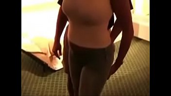 ハビーは別の男とセックスする彼の寝取られ妻を撮影します