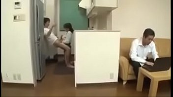 彼女の息子と日本の熟女を浮気