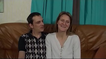アマチュアカムで彼女の夫に犯された角質熟女主婦