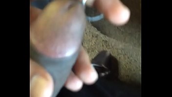 公共の場でのディックピアスフラッシュ