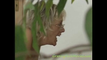 巨乳おばあちゃん三人組