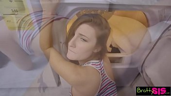 Bratty step Sis - r. Трахни с моей сводной сестрой, и ей это понравилось! С3:Е5