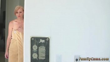 継父の味方の義理の娘の現実ステップ・イン・トゥ・マイ・シャワー