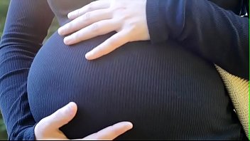 妊娠中のお母さん