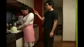 温泉 日本語 アジア ステップ ママ fucks 彼女の に キッチン
