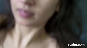 完璧なチェコの子猫はショッピングセンターで誘惑され、ハメ撮りで犯されました