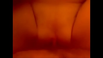 110272角質の妻は今剃ったおまんこでクローズアップで良いクソを取得します