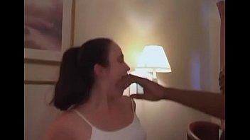 ティーンは、モンスターが彼女の新しいおまんこをコックする以外に何も愛していません
