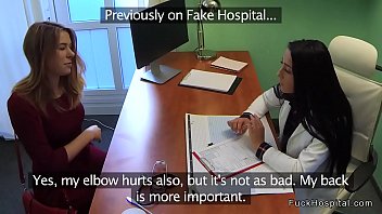 看護師と医者は負傷したベイビーをファック