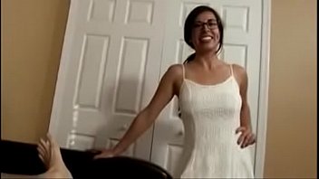 Stepmom＆Stepsonセックス-私の最高の誕生日プレゼント...