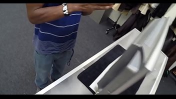 見事なミンクスがリアリティ映画のシーンで撮影されています