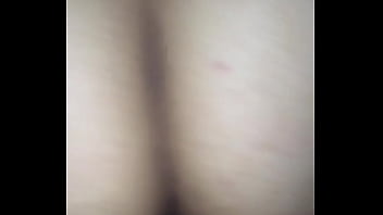 あなたのために彼女のお尻を見せている私の雌犬ジャッキー